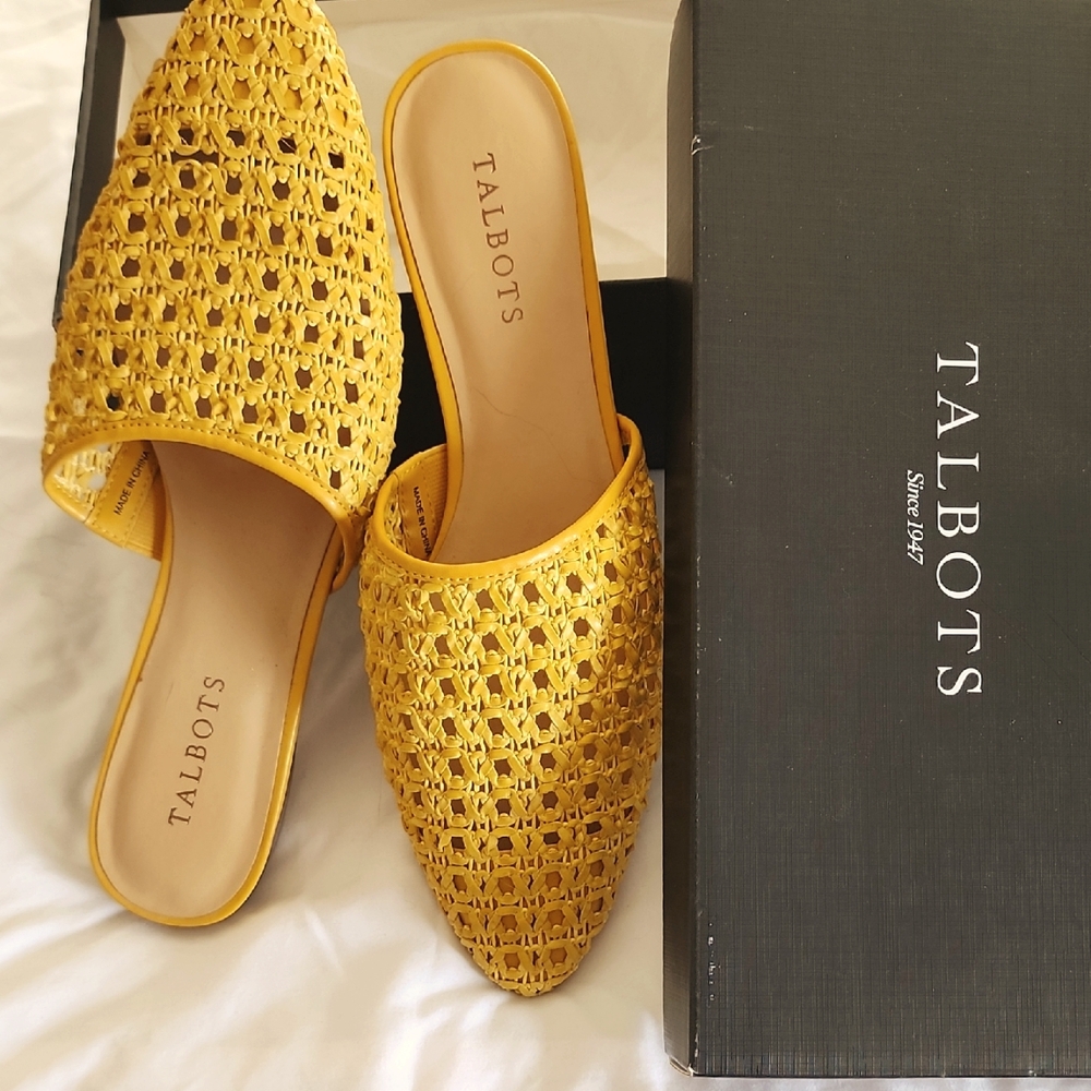 NEW Talbots Yellow Women's Slides Sz 10
